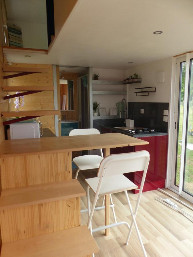 Appartamento Mon Ptit Nid House Tiny House Panissieres Esterno foto